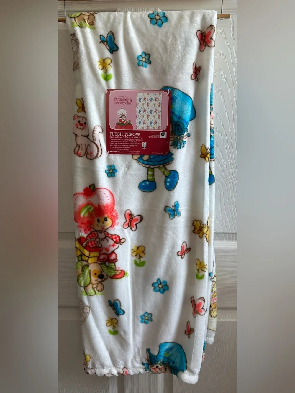 Strawberry Shortcake Blanket White Plush Throw Pink & Blue Characters 50X70” New